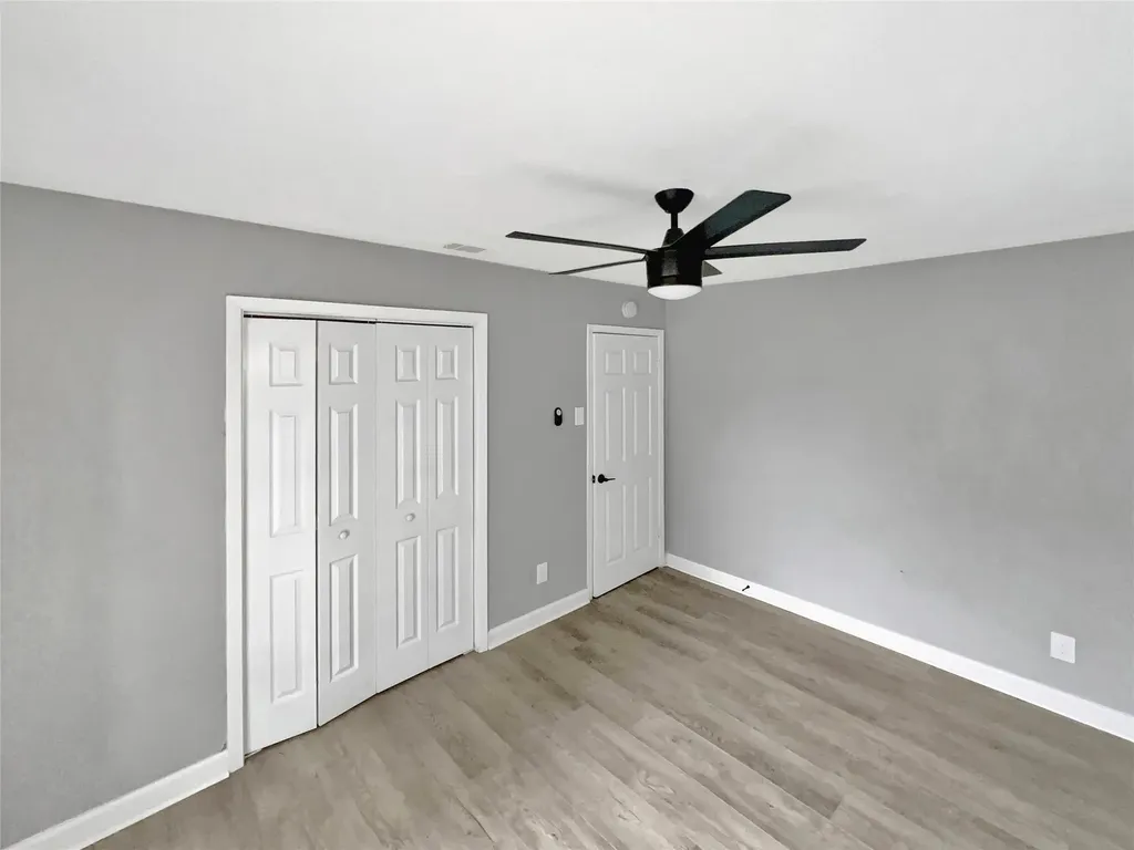 1306 Elby Street Irving TX 75061