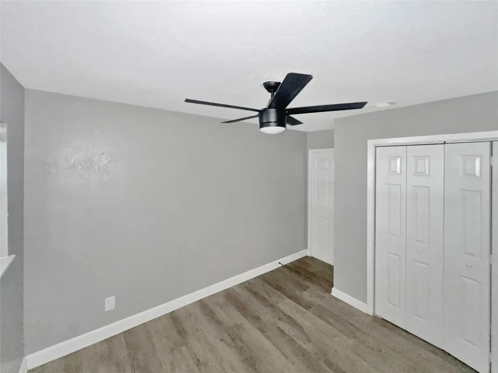 1306 Elby Street Irving TX 75061