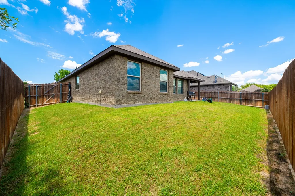 105 Cheryl Drive Keene TX 76059