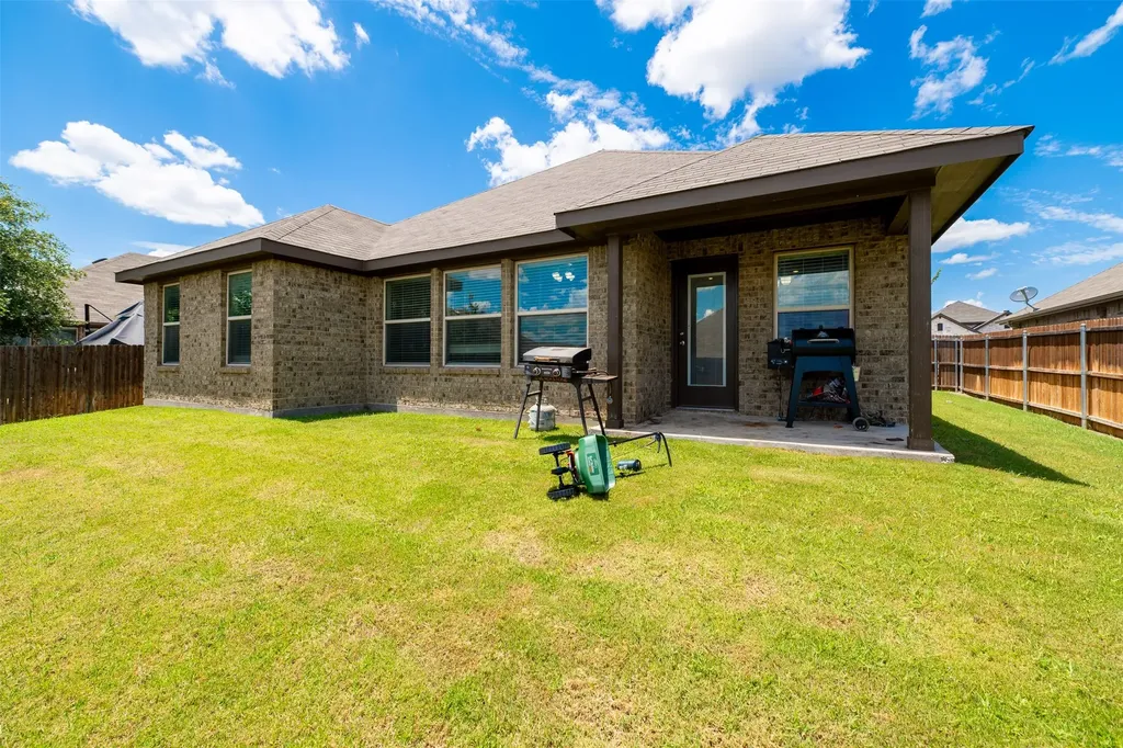 105 Cheryl Drive Keene TX 76059