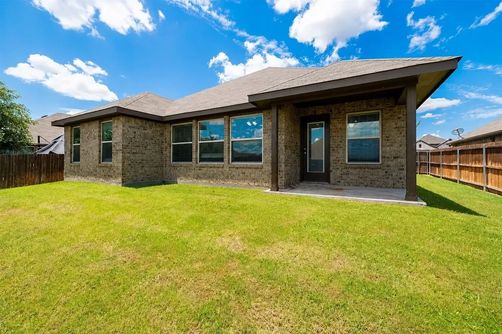 105 Cheryl Drive Keene TX 76059