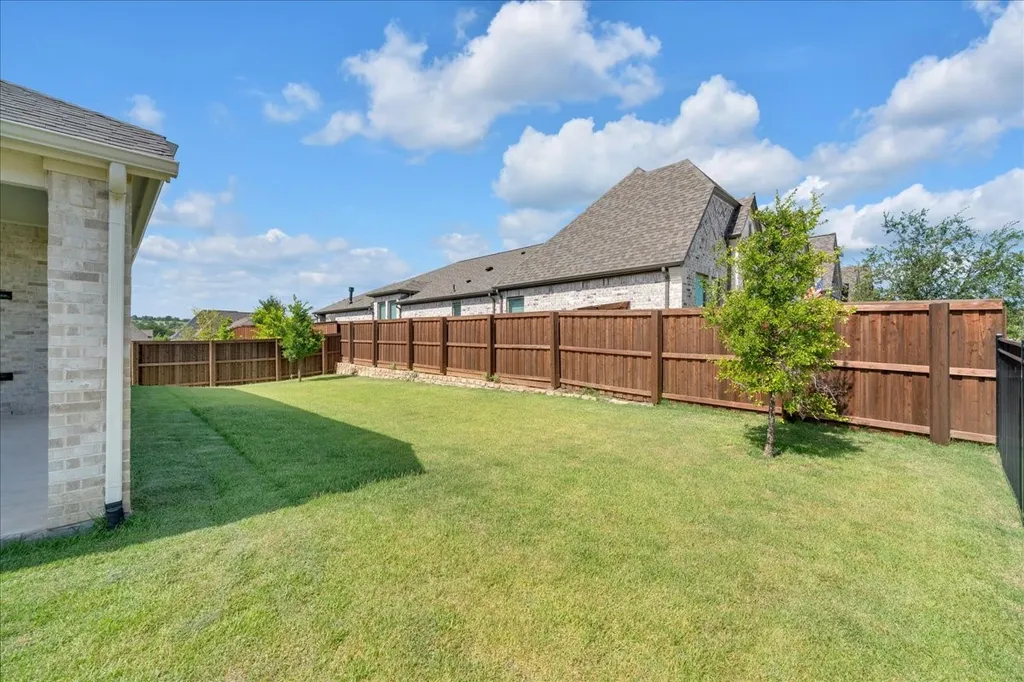 2100 Pleasant Run Lane Fort Worth TX 76008