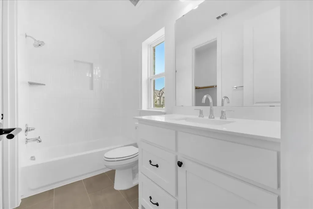 2100 Pleasant Run Lane Fort Worth TX 76008