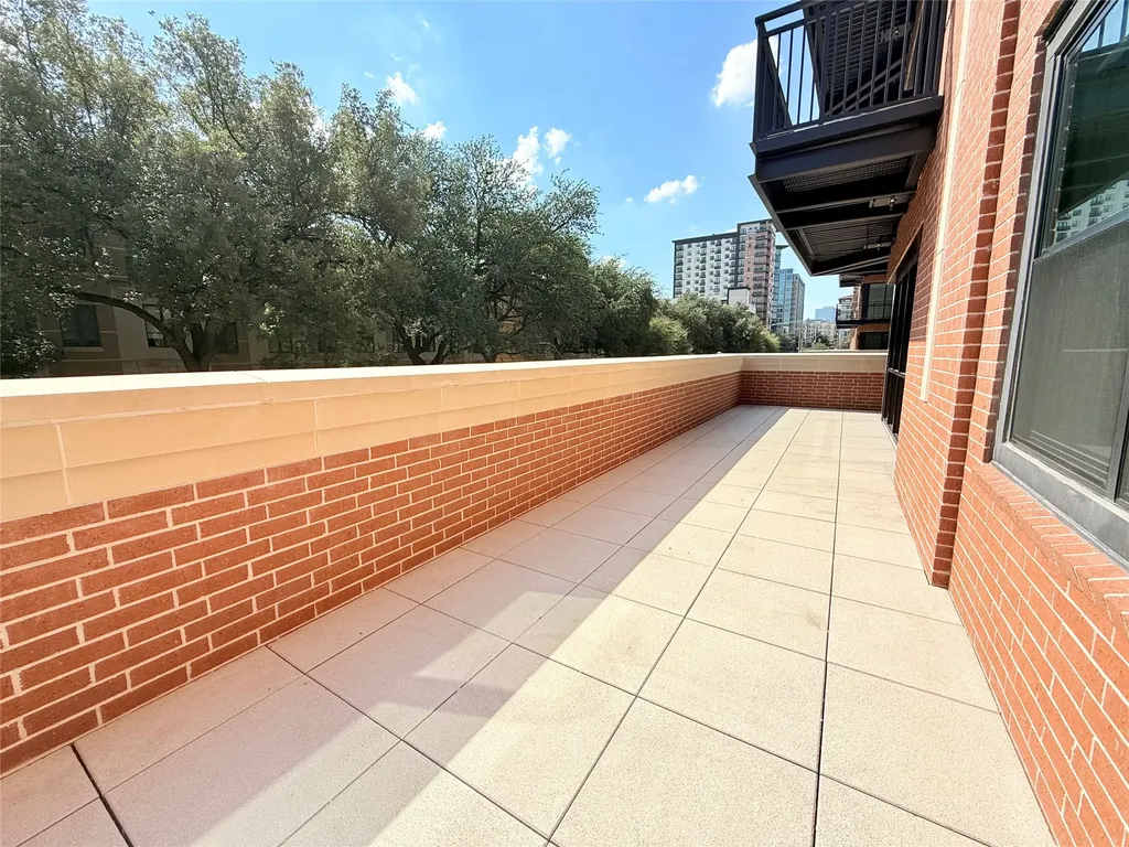 3255 Carlisle Street Dallas TX 75204