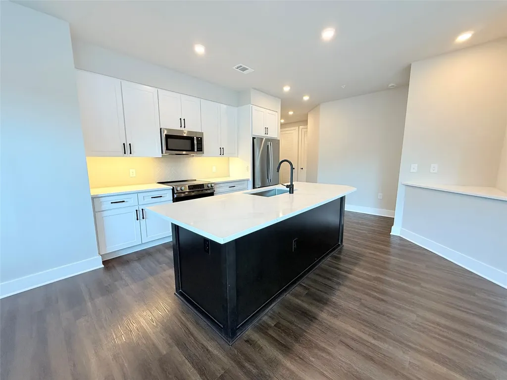 3255 Carlisle Street Dallas TX 75204