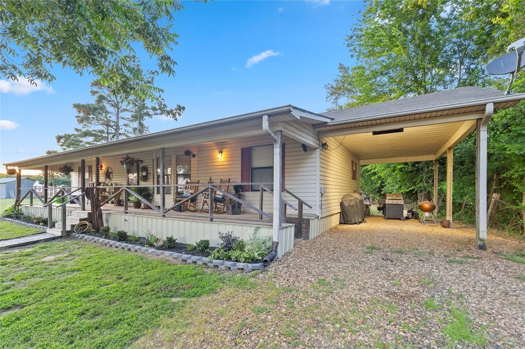 15197 Farm Road 71 E Sulphur Bluff TX 75481