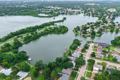 2001 Pebblebrook Trail Irving TX 75060