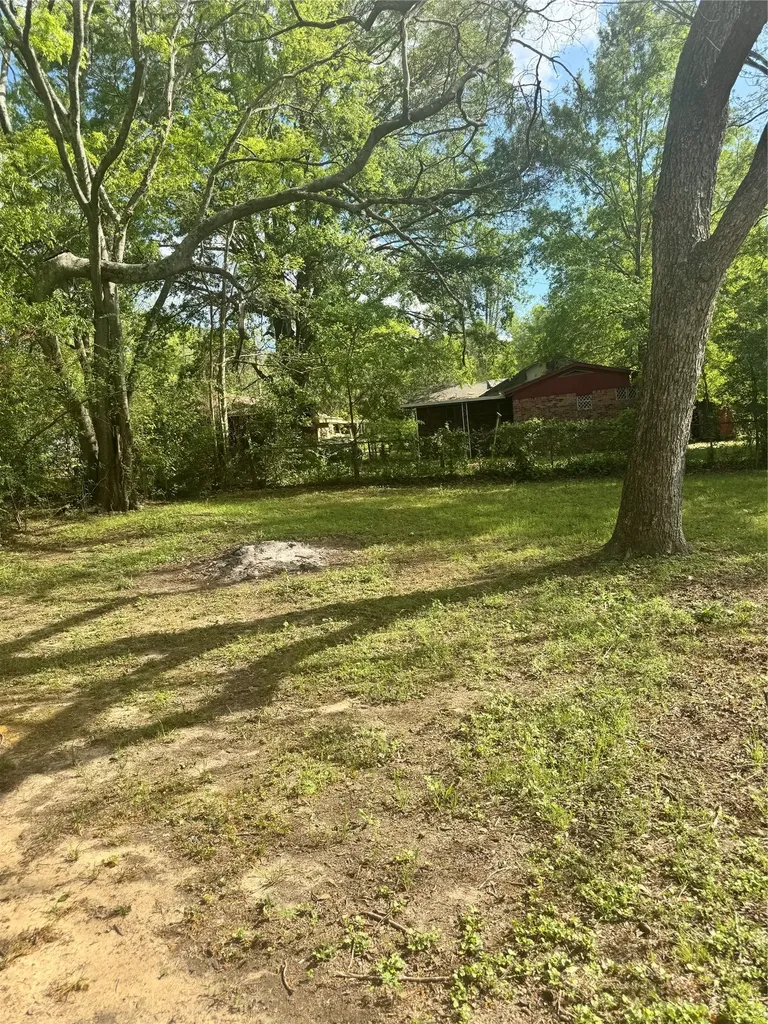 2306 Frank Street Marshall TX 75670