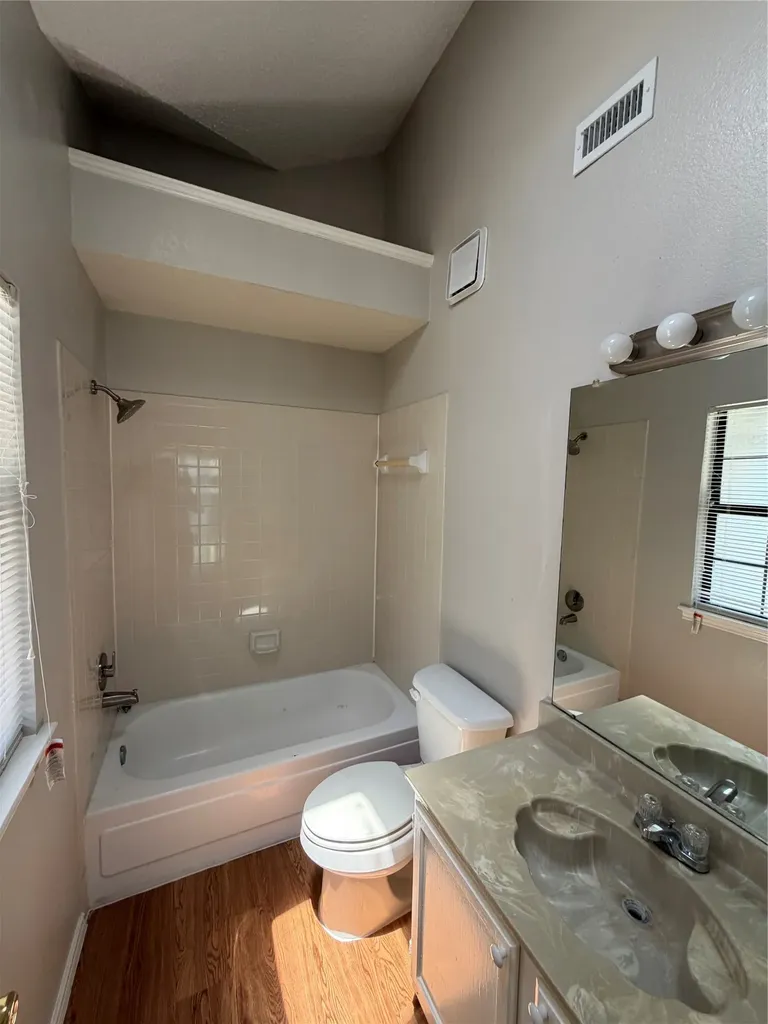 4122 Cochise Drive Balch Springs TX 75180
