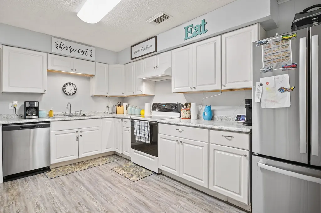 112 Priscilla Lane Lone Star TX 75668