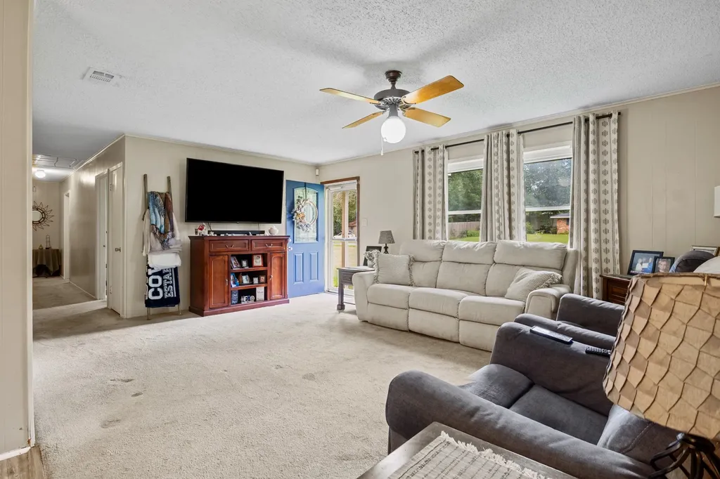 112 Priscilla Lane Lone Star TX 75668