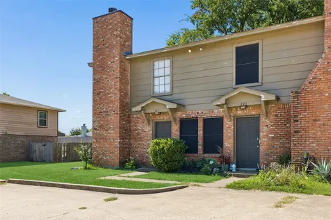 221 Cambridge Drive Saginaw TX 76179