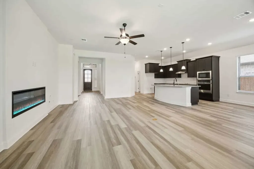 10300 Tapioca Street Fort Worth TX 76036