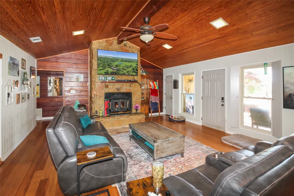 1001 Sandy Ridge Road Scurry TX 75158