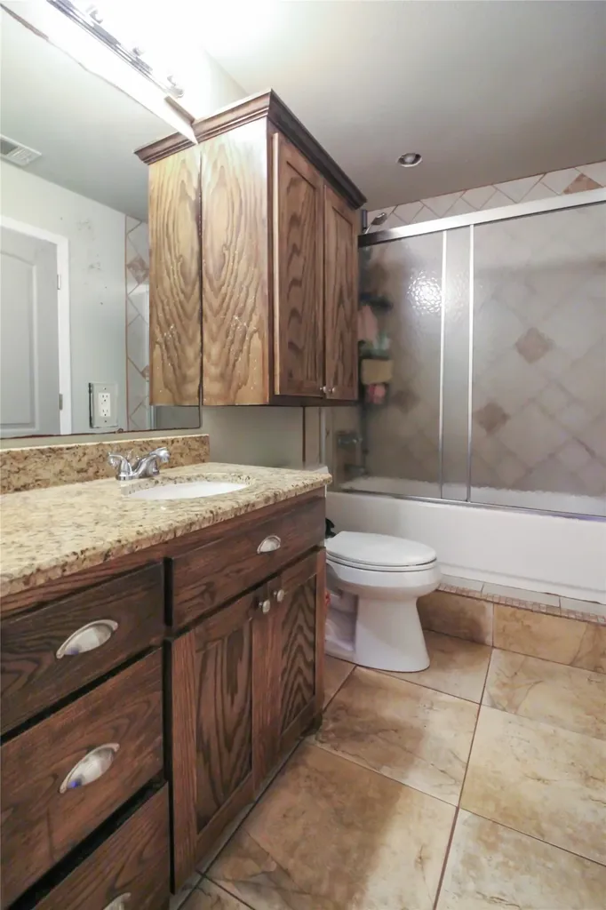 1001 Sandy Ridge Road Scurry TX 75158