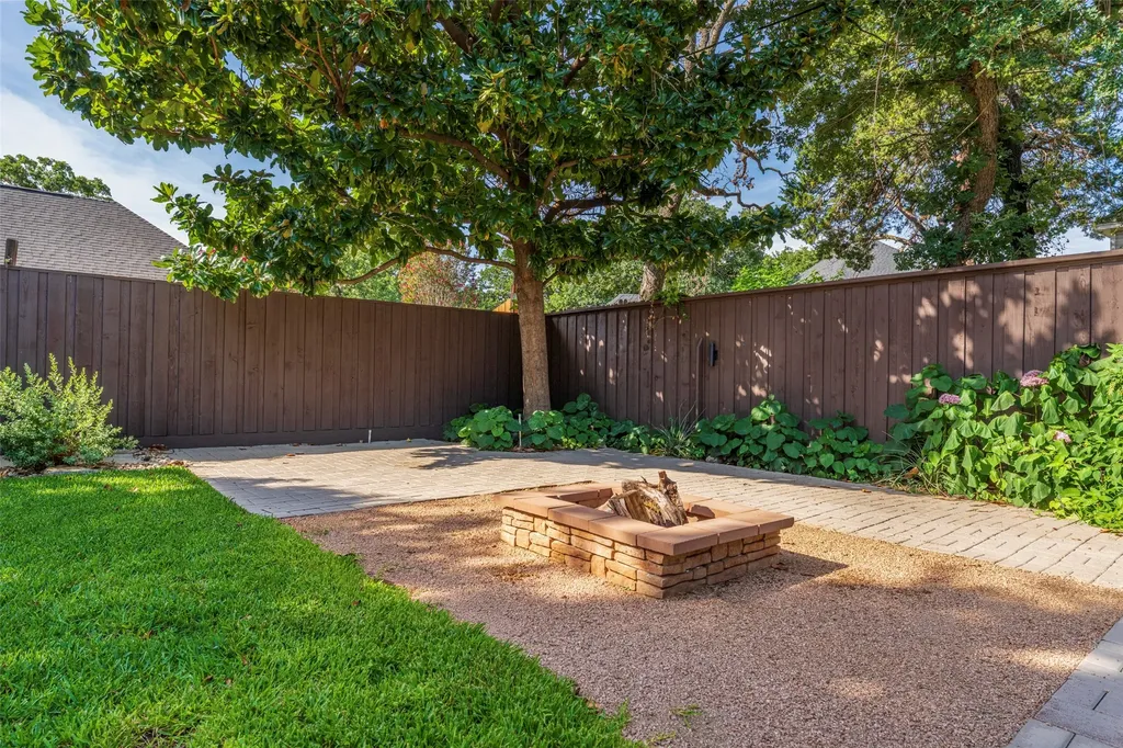 7206 Forestwind Court Arlington TX 76001