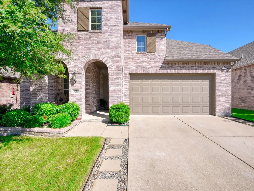 5249 Dolph Briscoe Drive Forney TX 75126