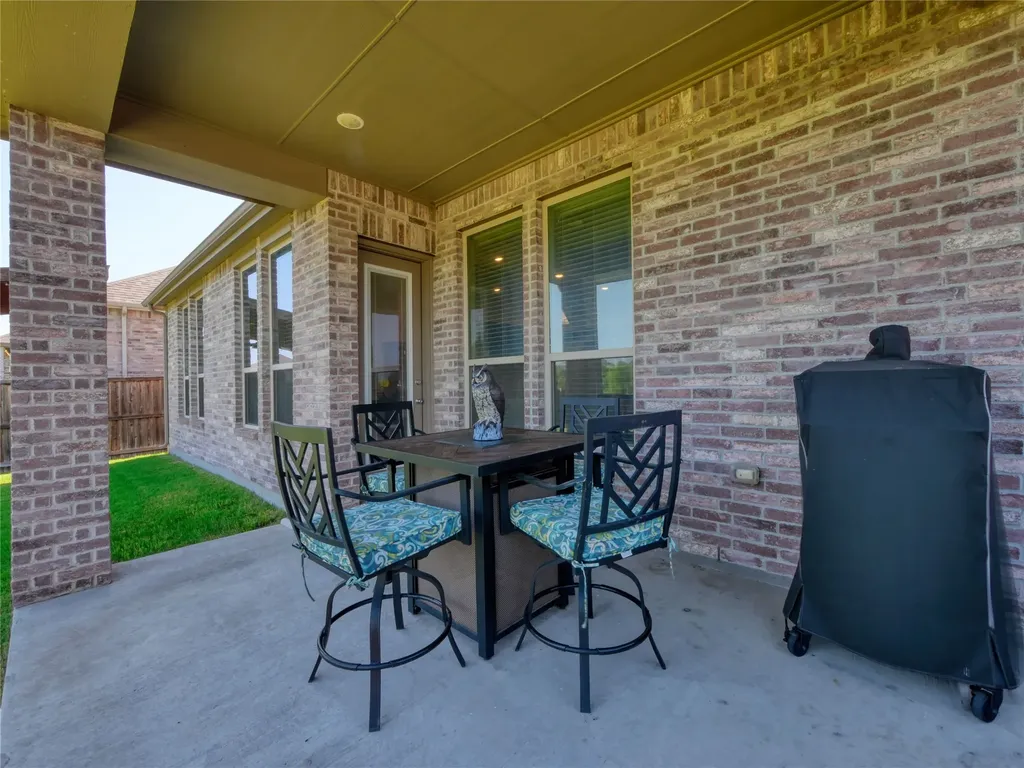 5249 Dolph Briscoe Drive Forney TX 75126