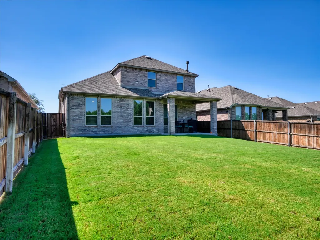 5249 Dolph Briscoe Drive Forney TX 75126