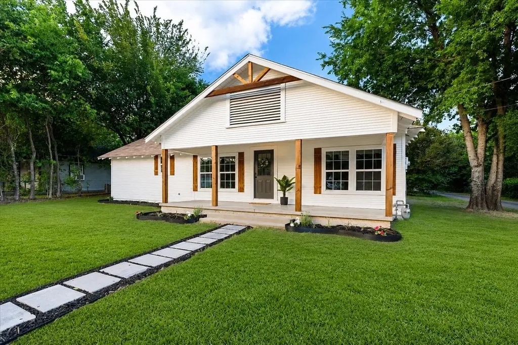 1325 Navarro Drive Corsicana TX 75110