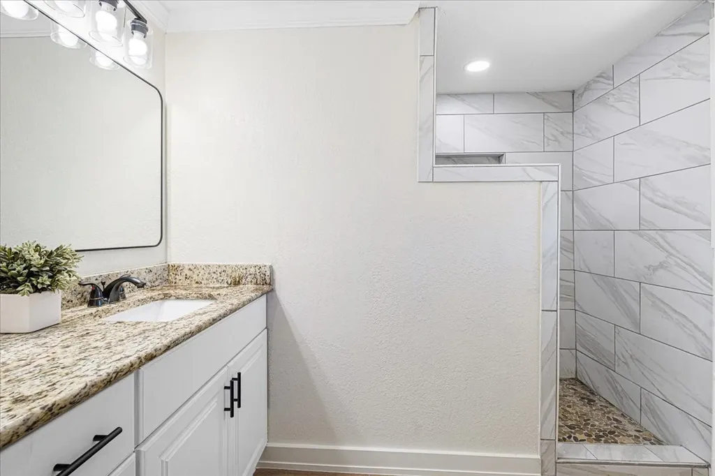 1325 Navarro Drive Corsicana TX 75110