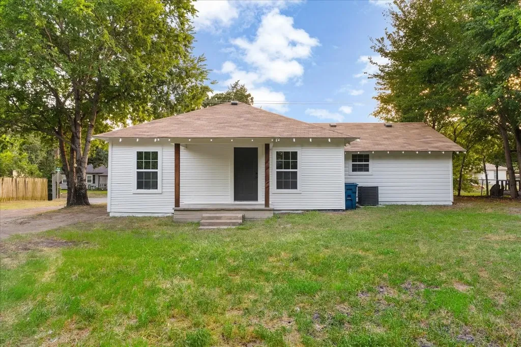 1325 Navarro Drive Corsicana TX 75110