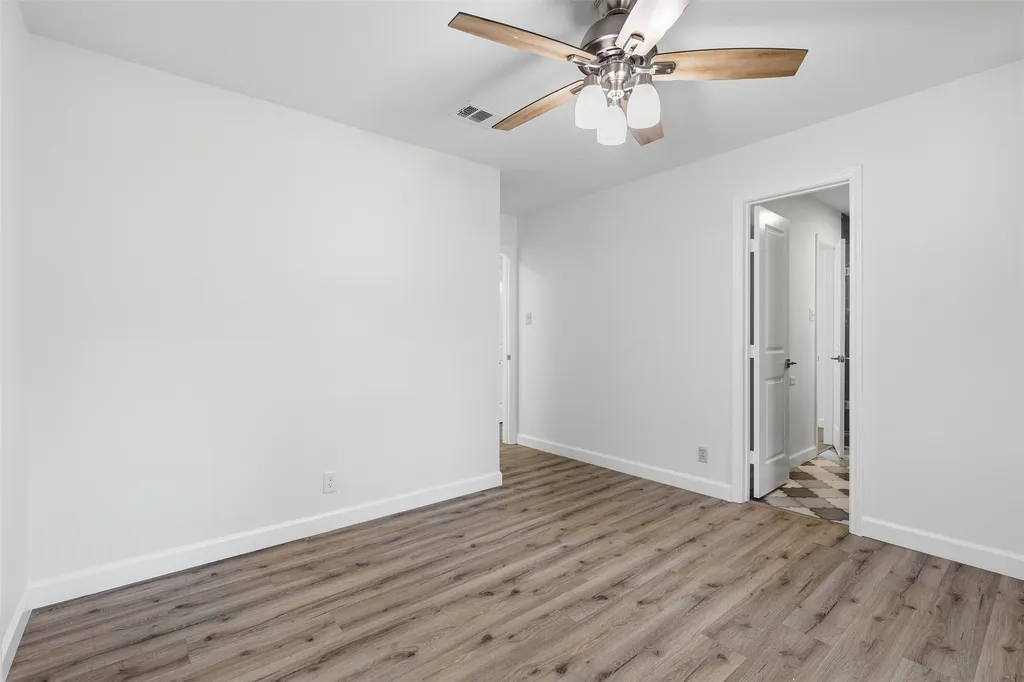 2115 Meadowlake Court Arlington TX 76013
