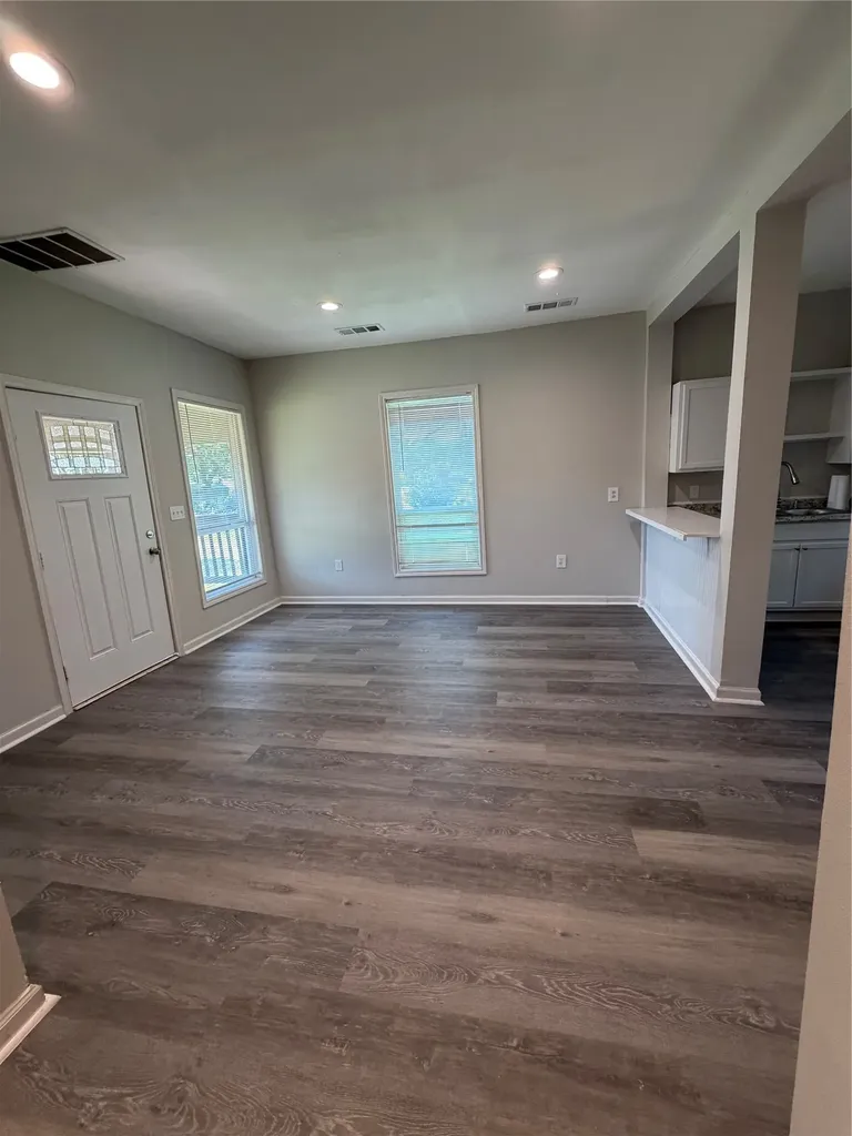 1711 Oriental Street Bonham TX 75418