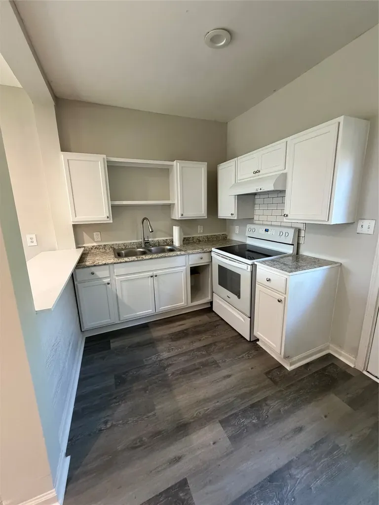 1711 Oriental Street Bonham TX 75418