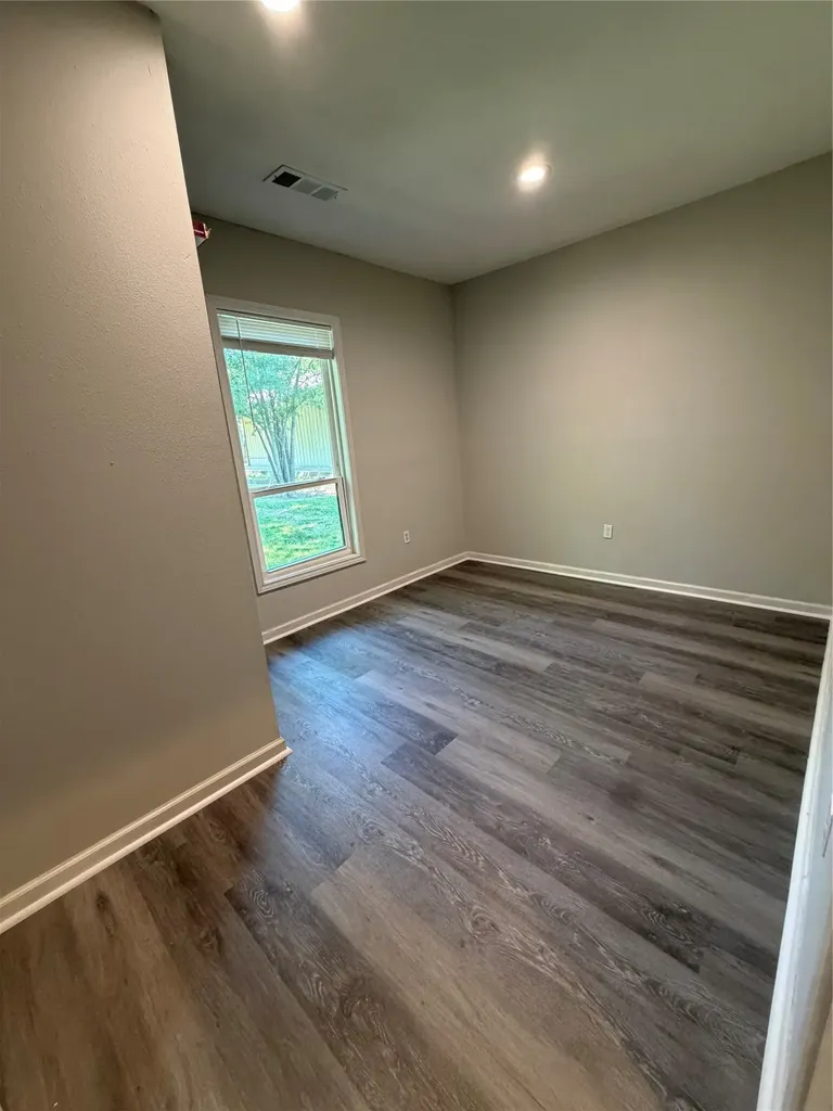 1711 Oriental Street Bonham TX 75418
