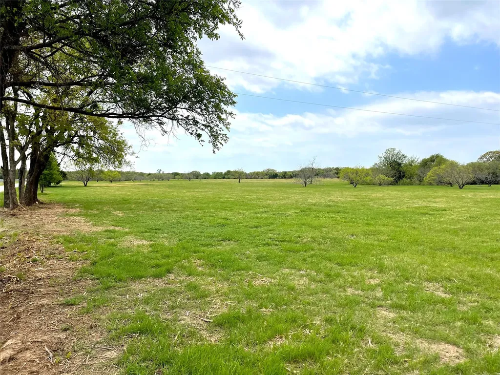 432 William Brewer Road Collinsville TX 76721