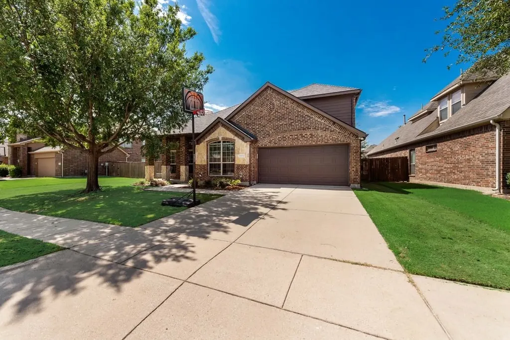 10013 Waterstone Way Mckinney TX 75072