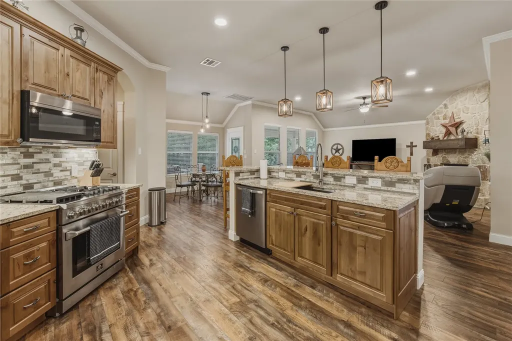 413 Charlie Way Weatherford TX 76087