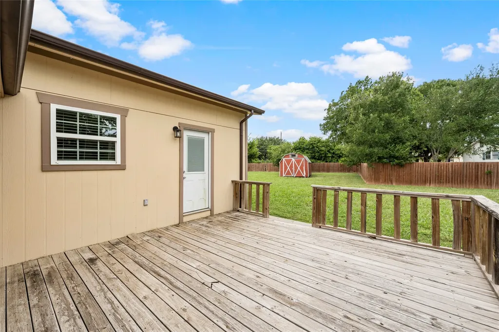 1305 S Robinson Drive Robinson TX 76706