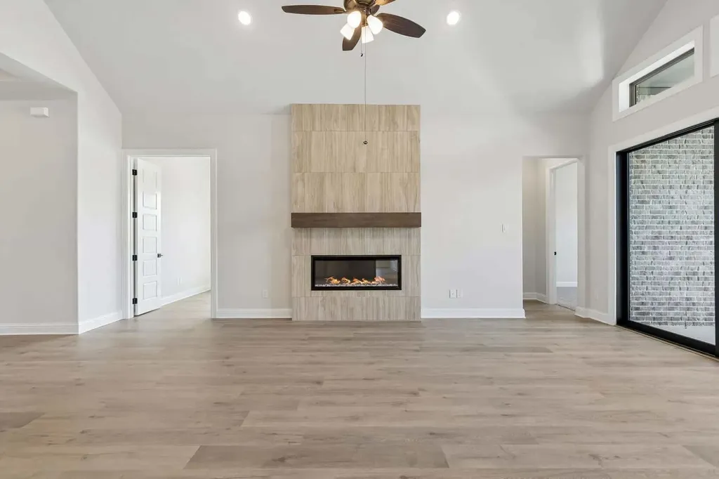 201 Cross Timbers Street Azle TX 76020