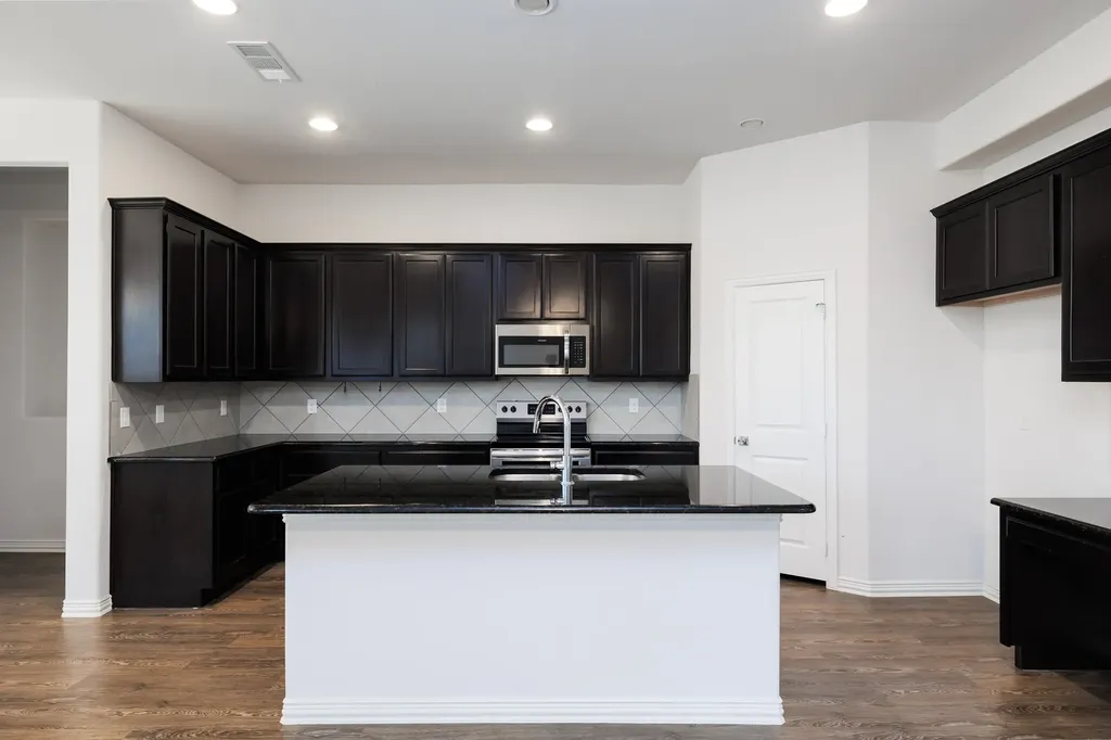 336 Emerald Creek Drive Fort Worth TX 76131