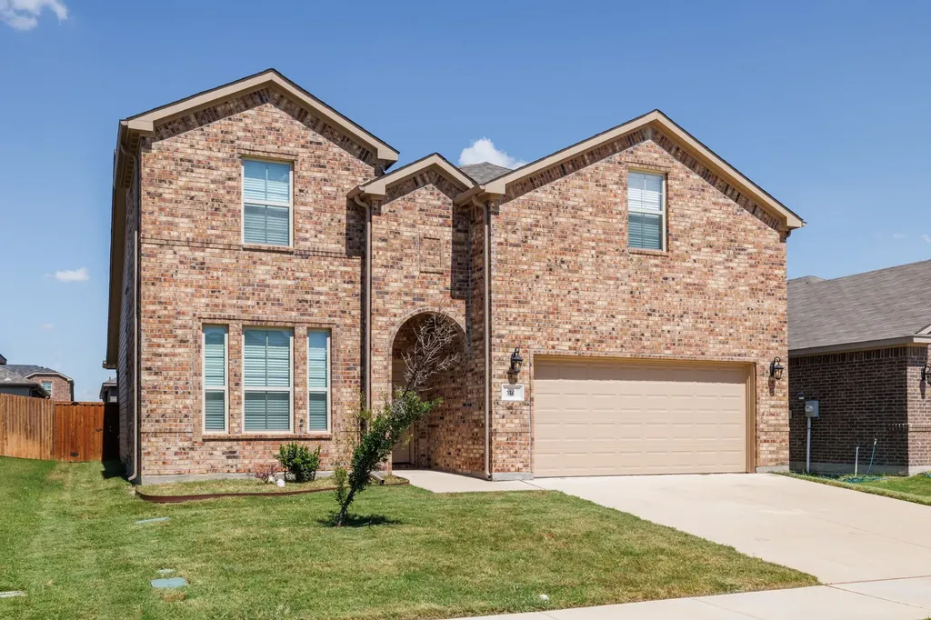 336 Emerald Creek Drive Fort Worth TX 76131