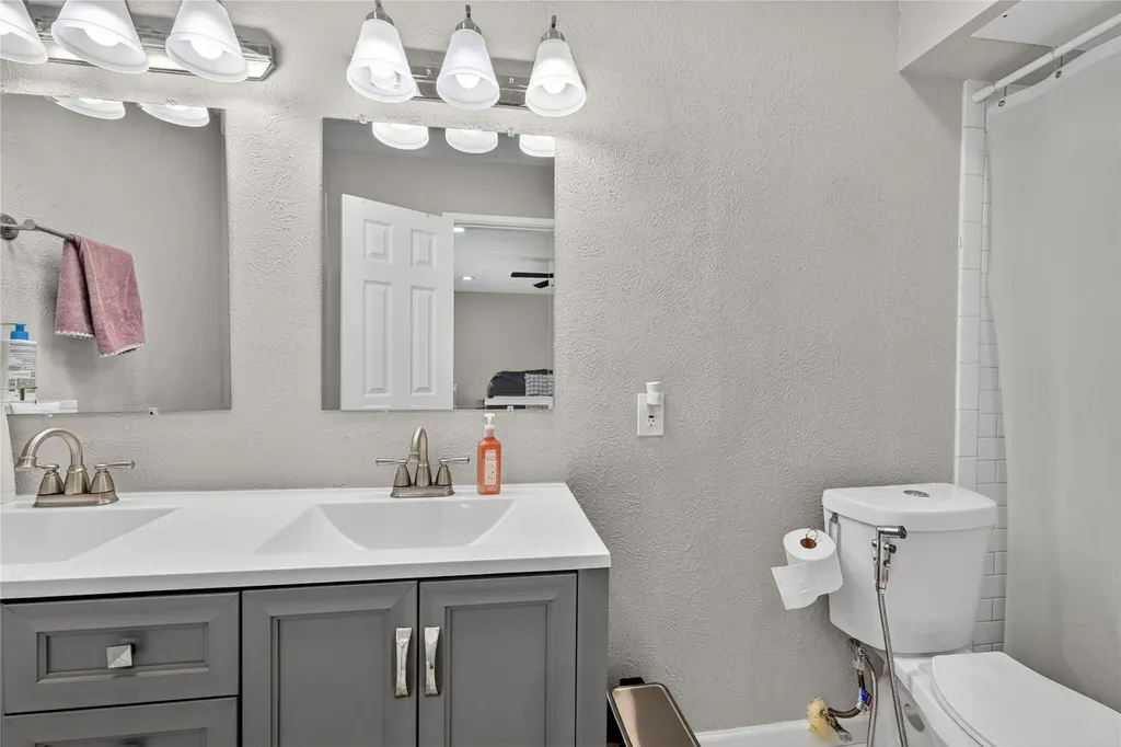 3825 Hackberry Lane Bedford TX 76021