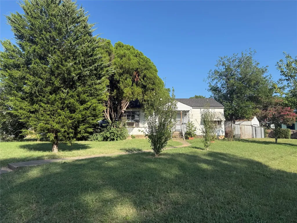 426 Krueger Street Dallas TX 75224