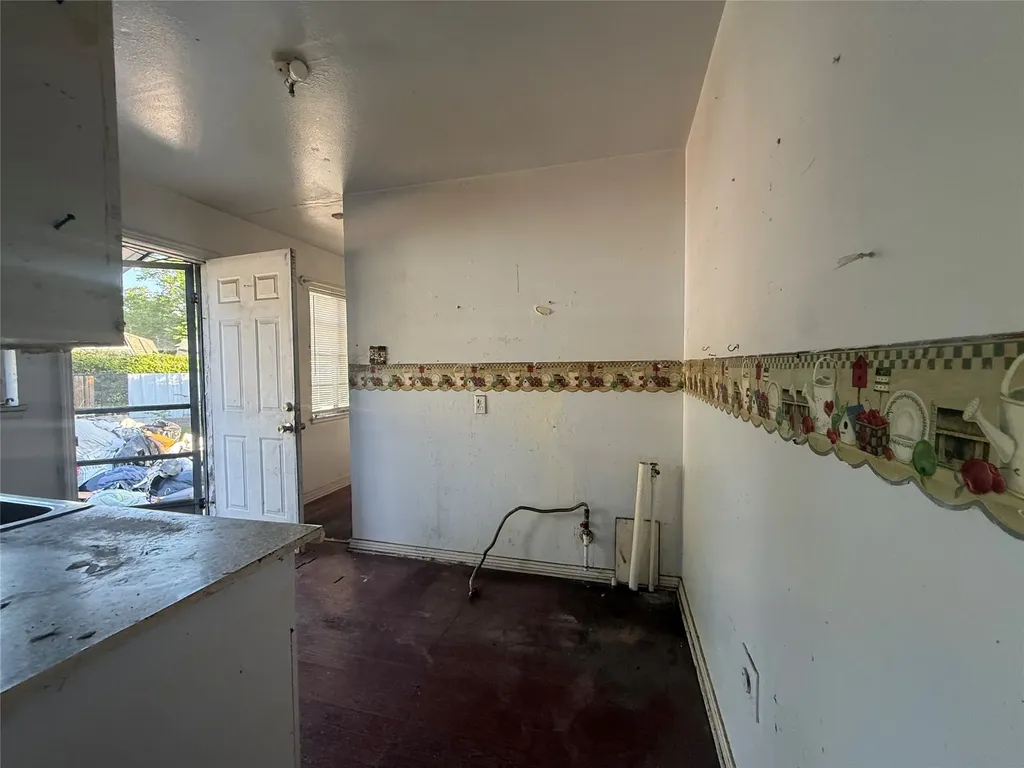 426 Krueger Street Dallas TX 75224