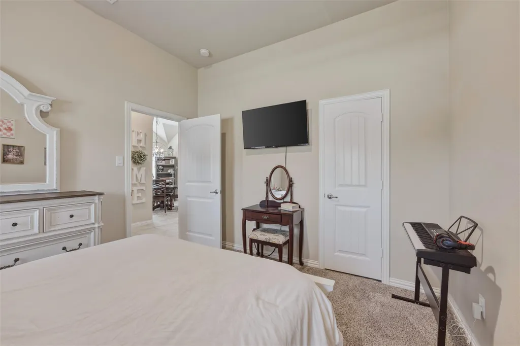 2955 Geneva Drive Grand Prairie TX 75054