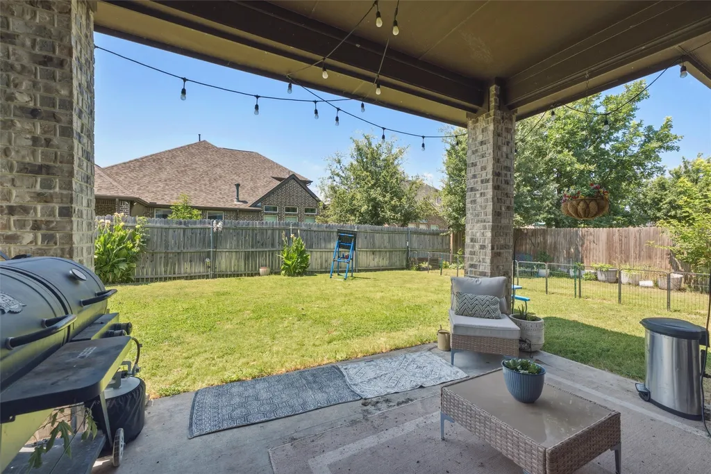 2955 Geneva Drive Grand Prairie TX 75054