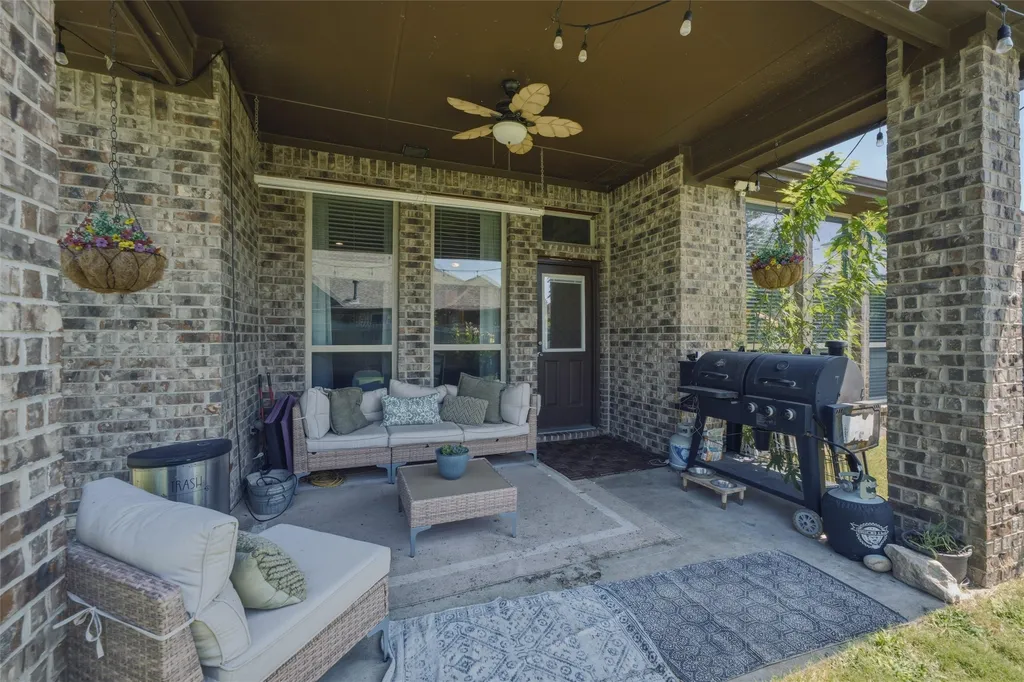 2955 Geneva Drive Grand Prairie TX 75054