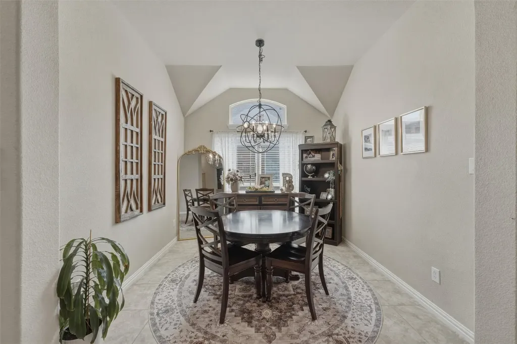 2955 Geneva Drive Grand Prairie TX 75054