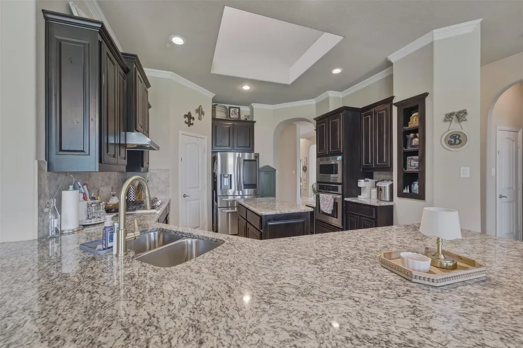 2955 Geneva Drive Grand Prairie TX 75054