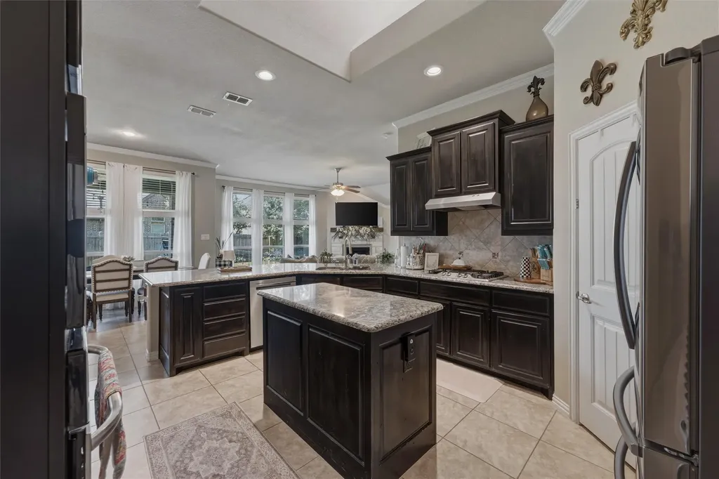 2955 Geneva Drive Grand Prairie TX 75054