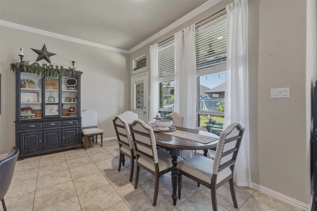 2955 Geneva Drive Grand Prairie TX 75054