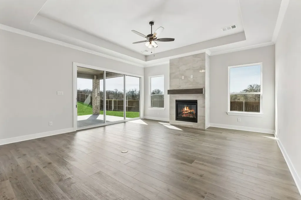208 Bristol Lane Azle TX 76020