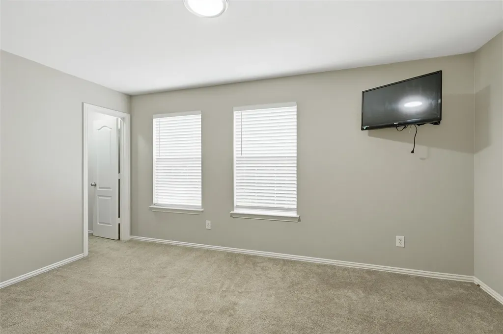 2213 Deep Valley Drive Mckinney TX 75071