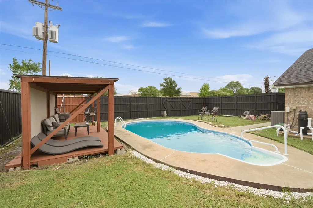 2213 Deep Valley Drive Mckinney TX 75071